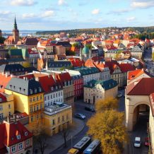 Lublin centrum czy poza centrum: jak wybrać lokalizację na city break z atrakcjami i wygodą transportu